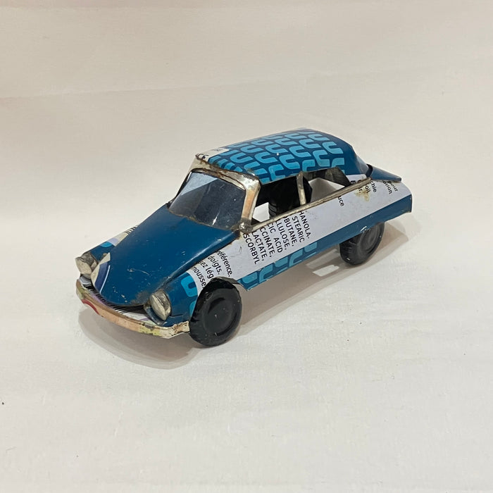 ブリキ自動車（9cm-10cm）