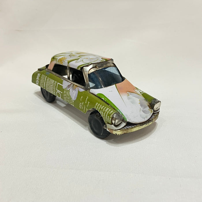 ブリキ自動車（9cm-10cm）