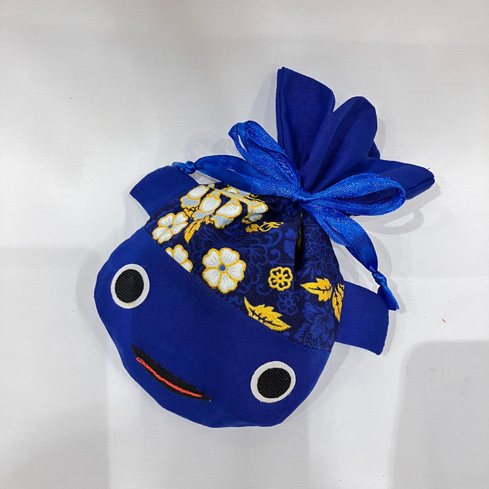 金魚ポーチ