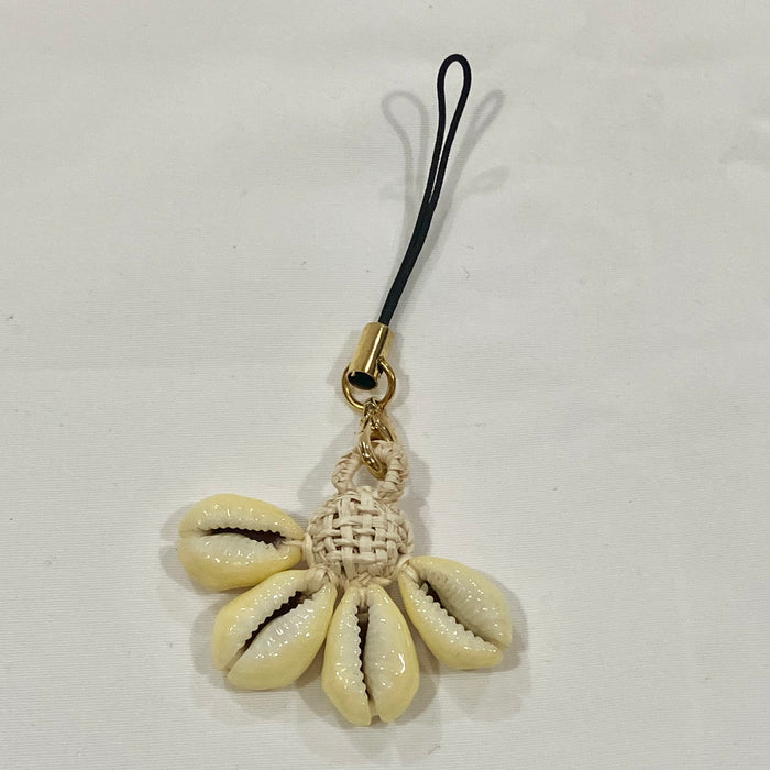 貝のストラップ