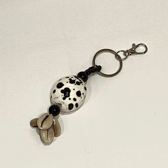 セネガルハンドメイド卵キーホルダー